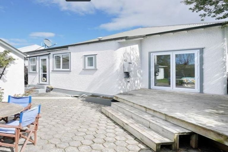 Photo of property in 46 Woodville Street, Edgeware, Christchurch, 8013
