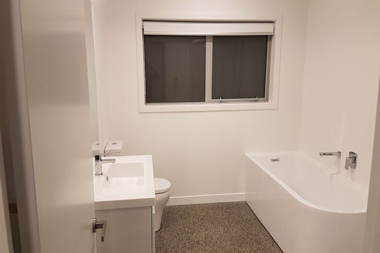 Photo of property in 7 Farnworth Terrace, Churton Park, Wellington, 6037