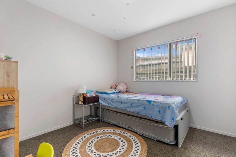 Photo of property in 13 Kotuku Crescent, Takanini, 2112