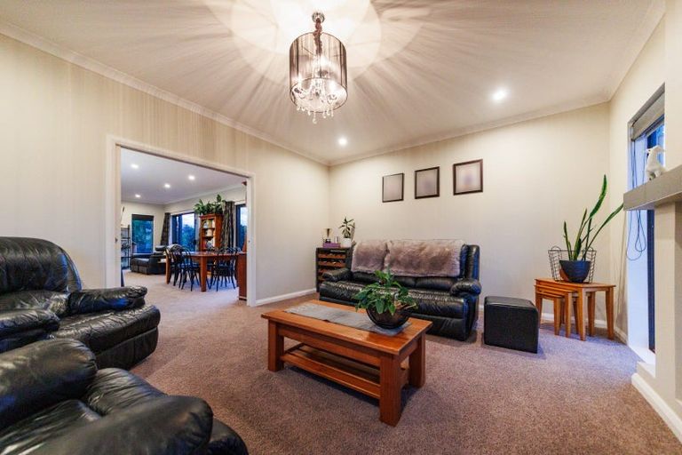 Photo of property in 23 Galea Grove, Kelvin Grove, Palmerston North, 4414