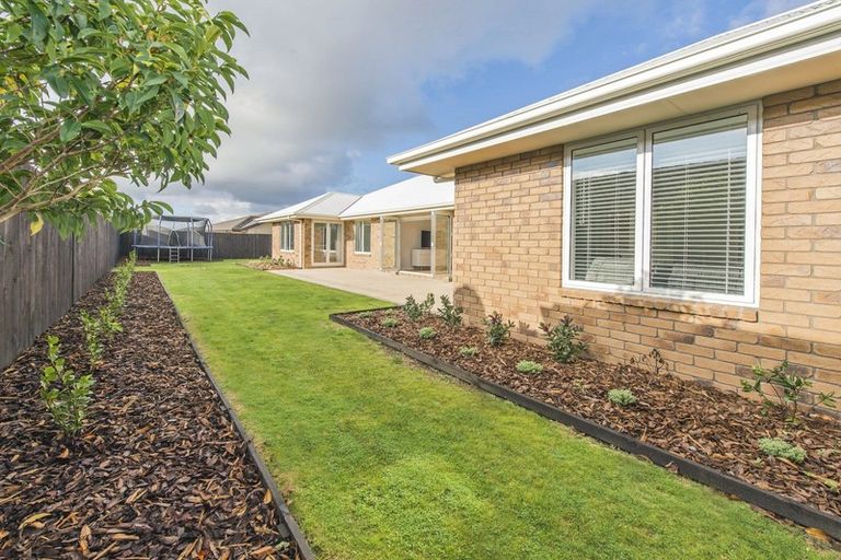 Photo of property in 4 Goldie Place, Rolleston, 7614