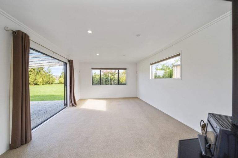 Photo of property in 554 Mountain Road, Lepperton, New Plymouth, 4373
