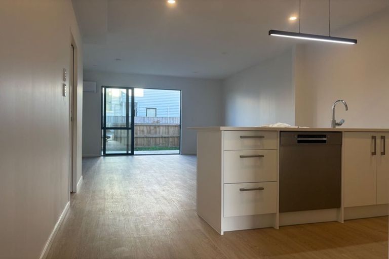 Photo of property in 56 Minhas Road, Papakura, 2110