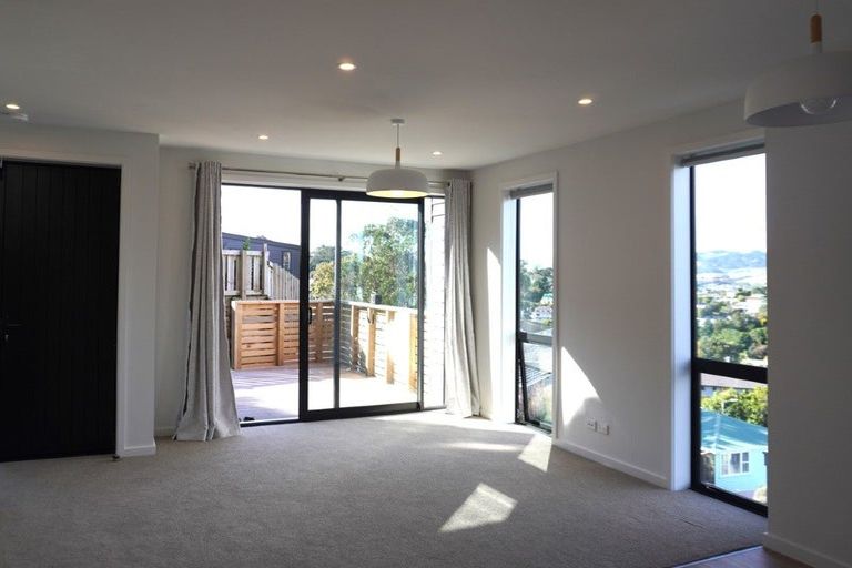 Photo of property in 8 Silvereye Way, Johnsonville, 6037