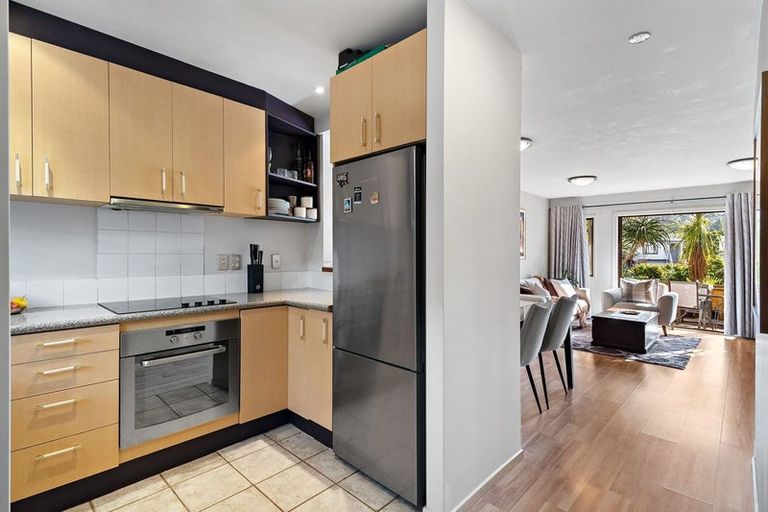 Photo of property in The Grange, 25/92 Bush Road, Albany, Auckland, 0632