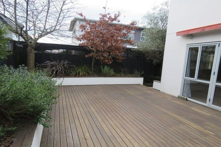 Photo of property in 30g Lyndon Street, Riccarton, Christchurch, 8041