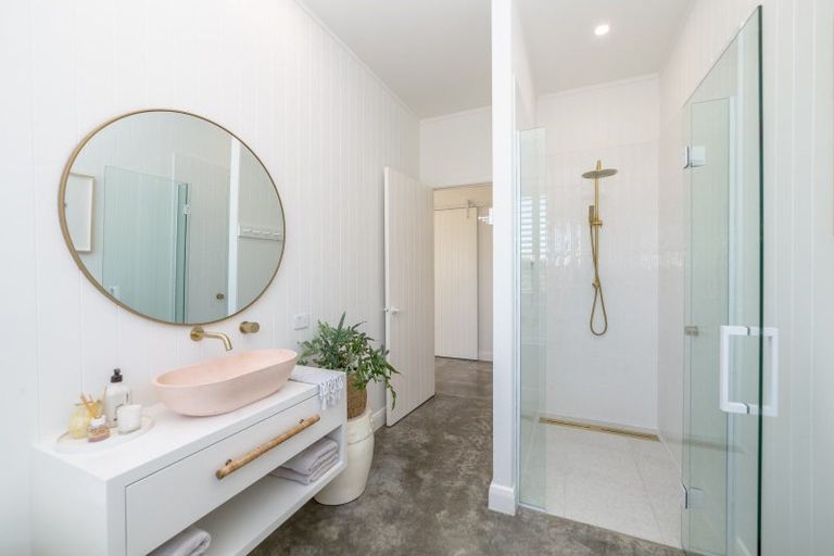 Photo of property in 194 Wood Street, Woodside, Greytown, 5794