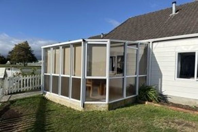 Photo of property in 3 Waimarie Park, Levin, 5510