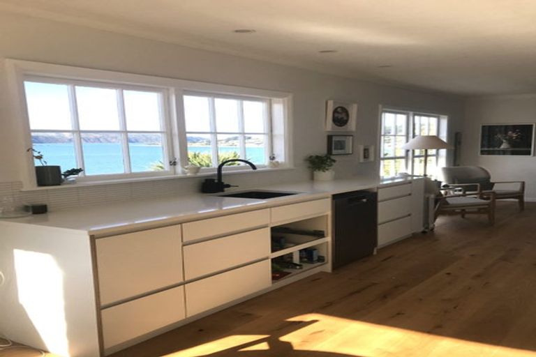 Photo of property in 221 Marine Parade, Seatoun, Wellington, 6022