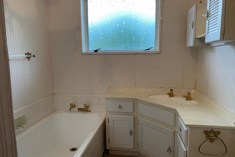 Photo of property in 29a Kanawa Street, Waikanae, 5036