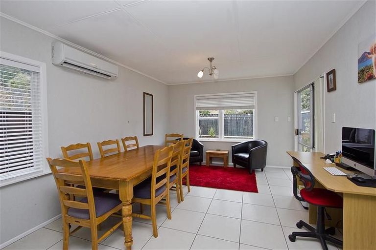 Photo of property in 10 Gardiner Grove, Wainuiomata, Lower Hutt, 5014