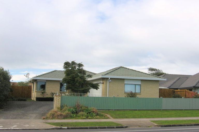 Photo of property in 144 Kilkenny Drive, East Tamaki Heights, Auckland, 2016