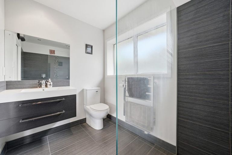 Photo of property in 83 Englefield Road, Northwood, Christchurch, 8051