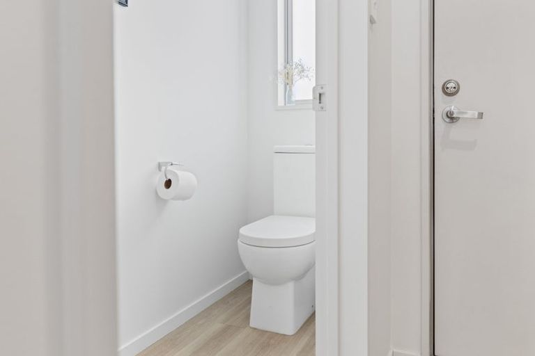 Photo of property in 2/670 Ferry Road, Woolston, Christchurch, 8023