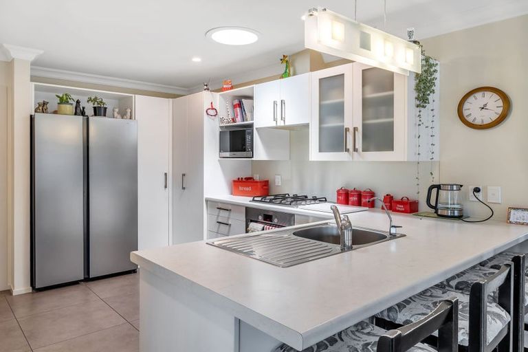 Photo of property in 112b Weraroa Road, Levin, 5510