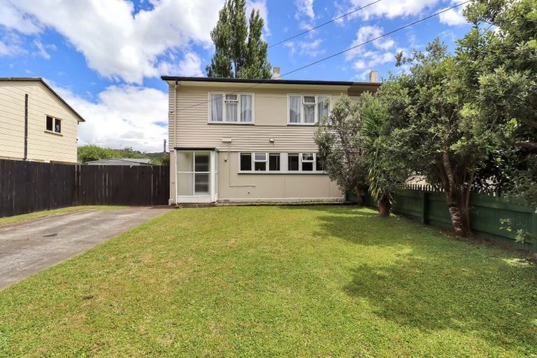 Photo of property in 15 Eldon Grove, Taita, Lower Hutt, 5019