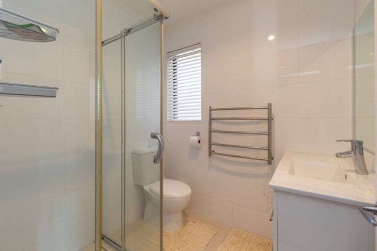 Photo of property in 32 Neill Street, Hornby, Christchurch, 8042