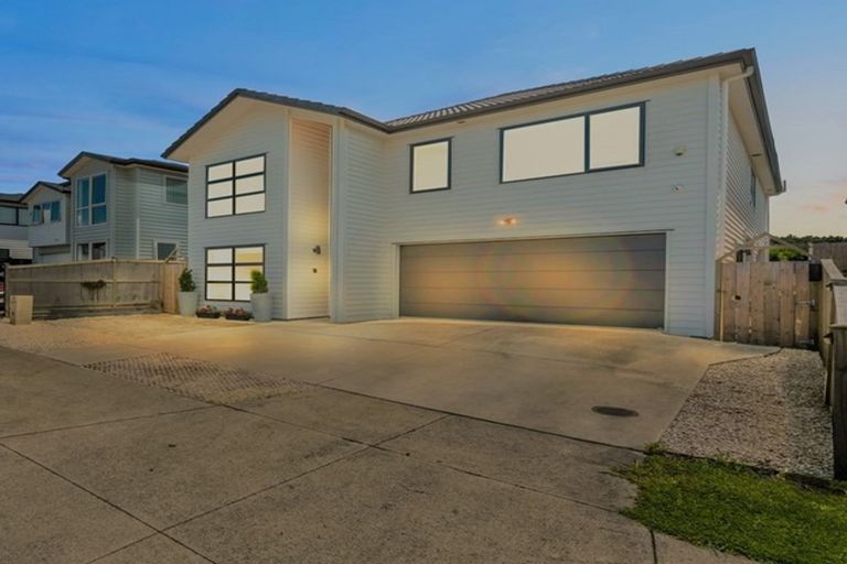 Photo of property in 13 Lisnoble Road, Flat Bush, Auckland, 2019