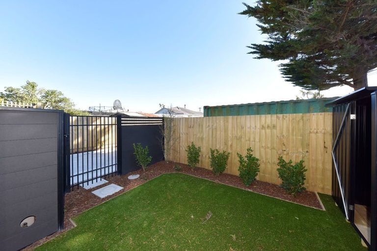 Photo of property in 2/6 Bowhill Road, New Brighton, Christchurch, 8083