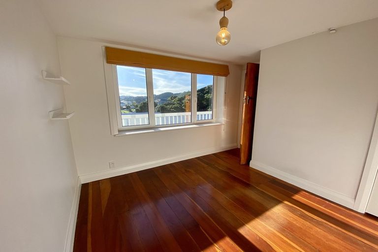 Photo of property in 112 Eden Street, Island Bay, Wellington, 6023