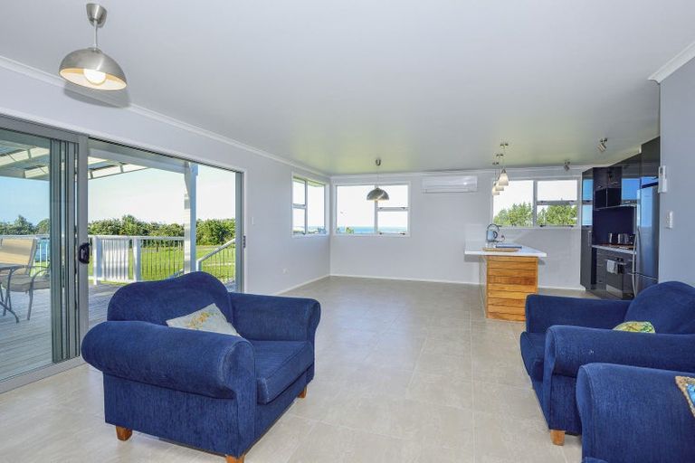 Photo of property in 4 Waihinahina Way, Mahia, 4198