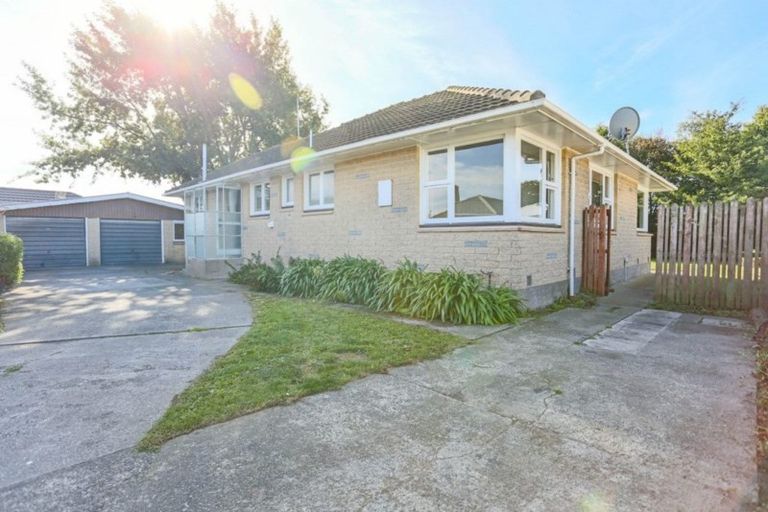 Photo of property in 10 Bellina Place, Broomfield, Christchurch, 8042