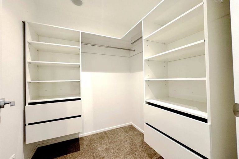 Photo of property in 305/1 Buscomb Avenue, Henderson, Auckland, 0610