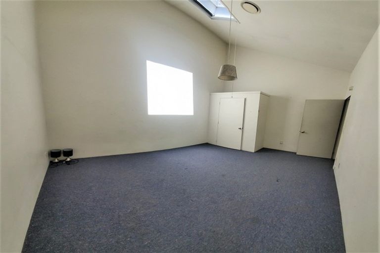 Photo of property in 5u4 Hopper Street, Mount Cook, Wellington, 6011