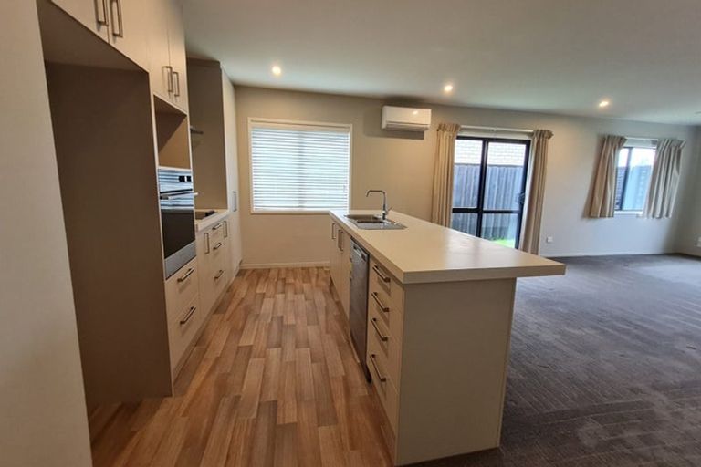 Photo of property in 8 Hannington Way, Rolleston, 7615