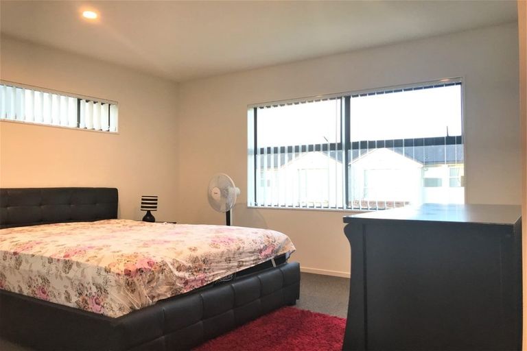 Photo of property in 38 Hollowout Street, Takanini, 2112