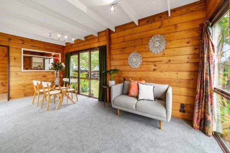 Photo of property in 174 Orangi Kaupapa Road, Northland, Wellington, 6012