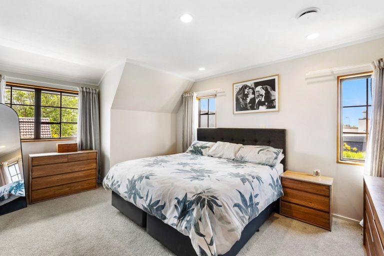 Photo of property in 1228 Howard Street, Parkvale, Hastings, 4122
