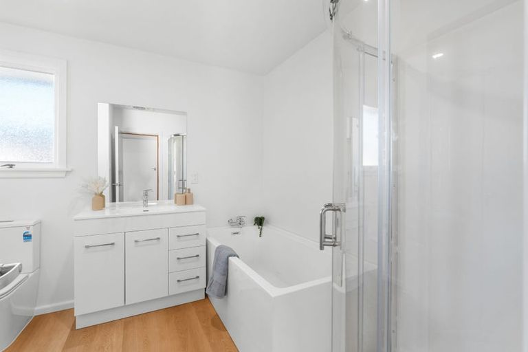Photo of property in 56 Woodbury Street, Russley, Christchurch, 8042