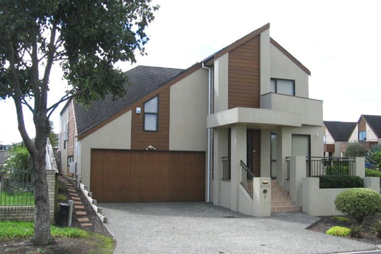 Photo of property in 4m Lone Tree Avenue, Te Atatu Peninsula, Auckland, 0610