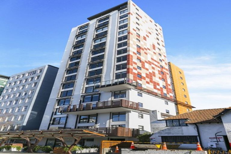 Photo of property in Frame Apartments, 902/111u Molesworth Street, Thorndon, Wellington, 6011