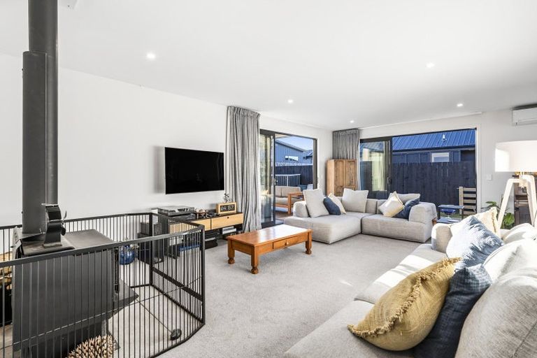 Photo of property in 7 Tahi Street, Albert Town, Wanaka, 9305