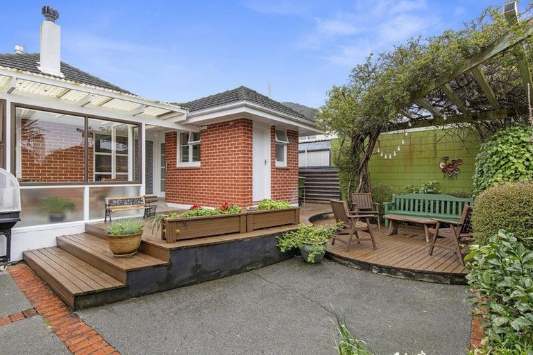 Photo of property in 4 Parnell Street, Fairfield, Lower Hutt, 5011