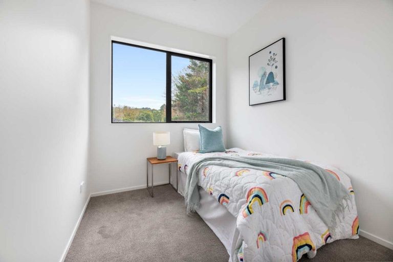 Photo of property in 2d Cadiz Place, Red Hill, Papakura, 2110