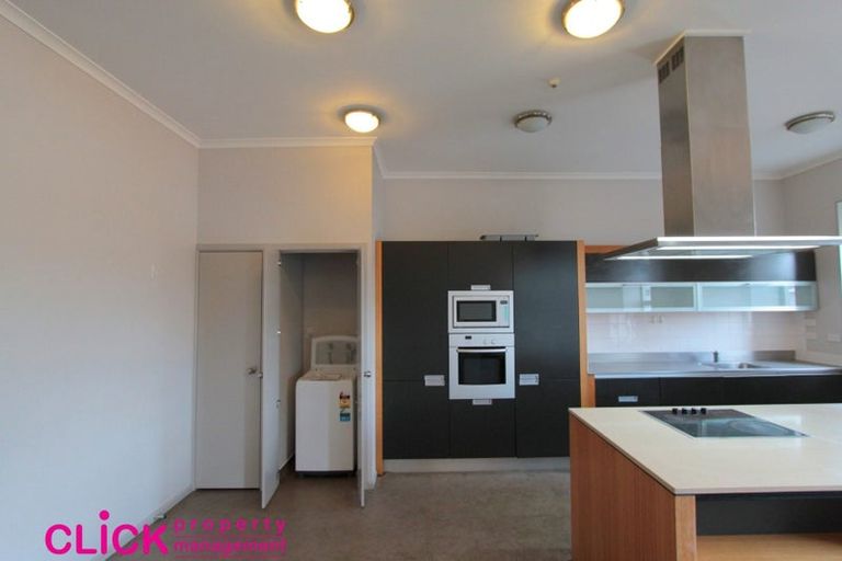 Photo of property in 16i Manse Street, Dunedin Central, Dunedin, 9016