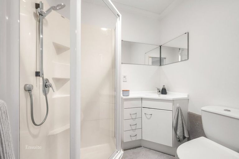 Photo of property in 3 Roseveare Grove, Te Marua, Upper Hutt, 5018