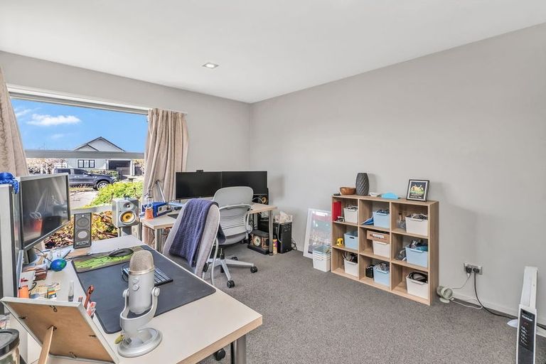 Photo of property in 21 Hamill Road, Halswell, Christchurch, 8025