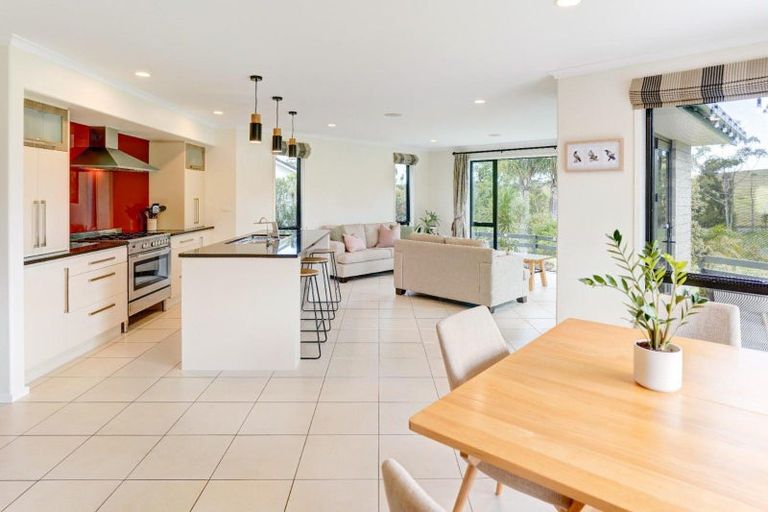 Photo of property in 24 Urutawa Drive, Kerikeri, 0230