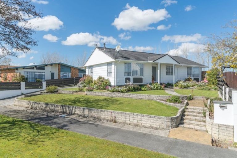 Photo of property in 66 Hillcrest Drive, Kelvin Grove, Palmerston North, 4414