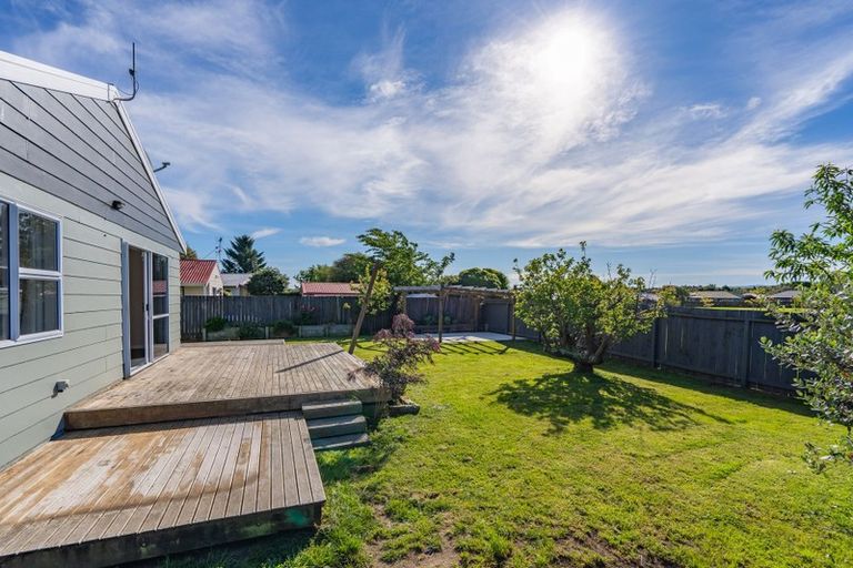 Photo of property in 26 Linwood Drive, Paraparaumu, 5032