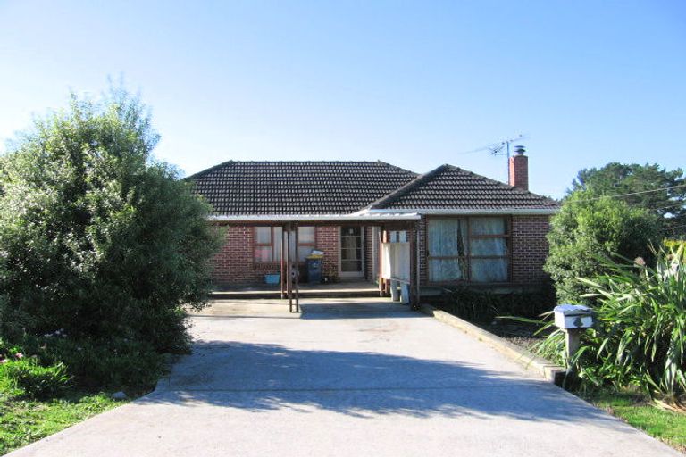 Photo of property in 4 Ayrton Street, Te Atatu South, Auckland, 0610