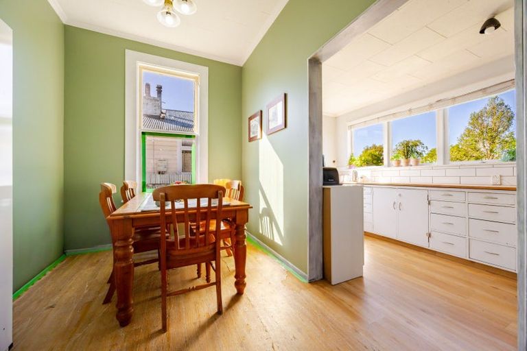 Photo of property in 8 Russell Street, Otane, 4202