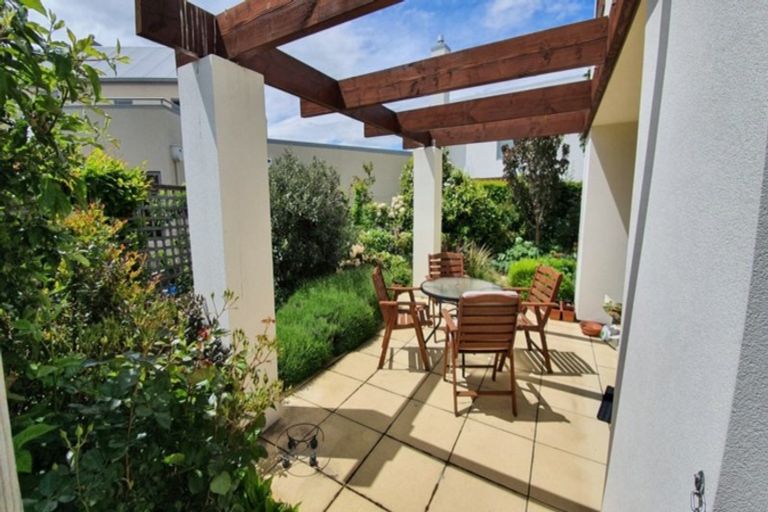 Photo of property in 13 Meadowbrook Place, Wanaka, 9305