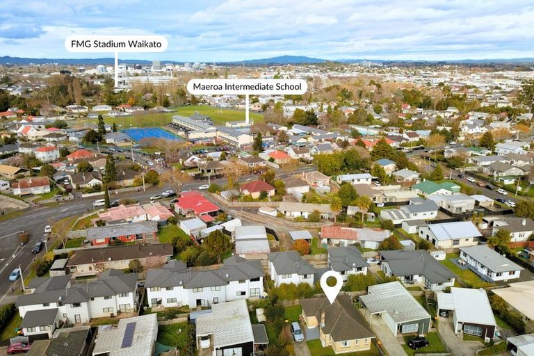 Photo of property in 15 Carey Street, Maeroa, Hamilton, 3200