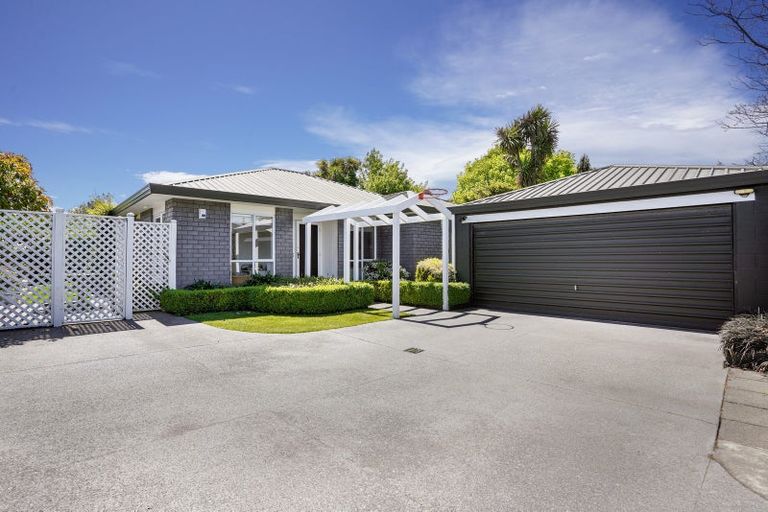 Photo of property in 29 Dunedin Street, Redwood, Christchurch, 8051