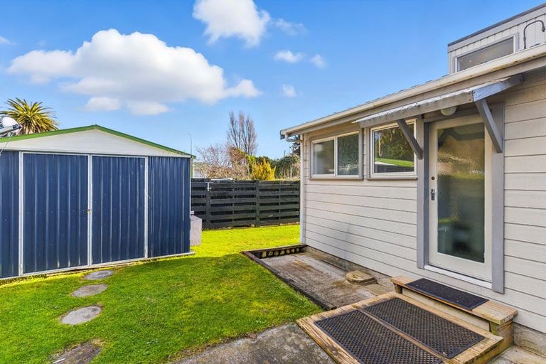 Photo of property in 6a Buckley Grove, Paraparaumu, 5032